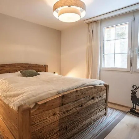Apartment Hideaway - Sonnige Fuer 6 Personen Zermatt